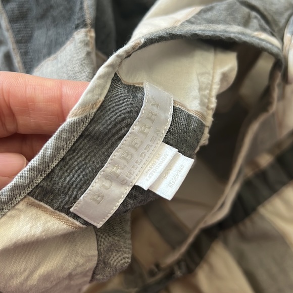 BURBERRY GIRL’s dress 9yrs - Picture 3 of 3